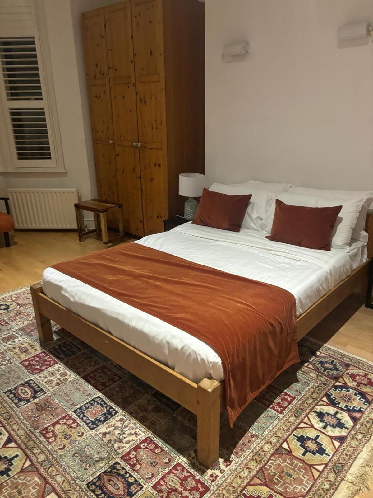 Grand Tulse Hill Villa London Phòng bức ảnh